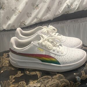 Puma White Sneakers with Multicolor Stripe